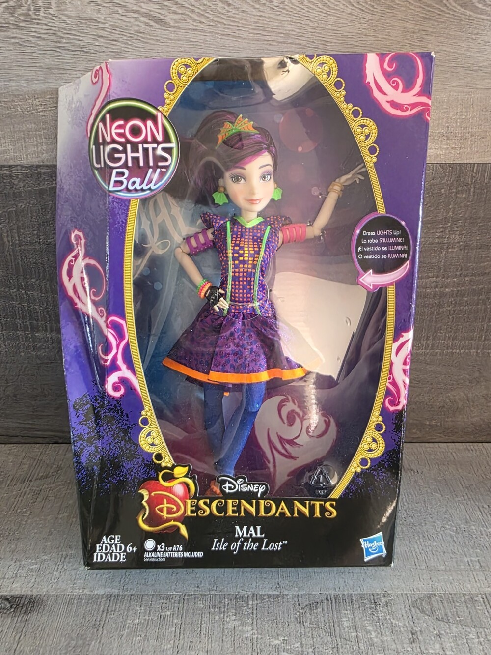 Hasbro Disney Descendants Neon Lights Ball Evie Isle Of The Lost 11" New b333